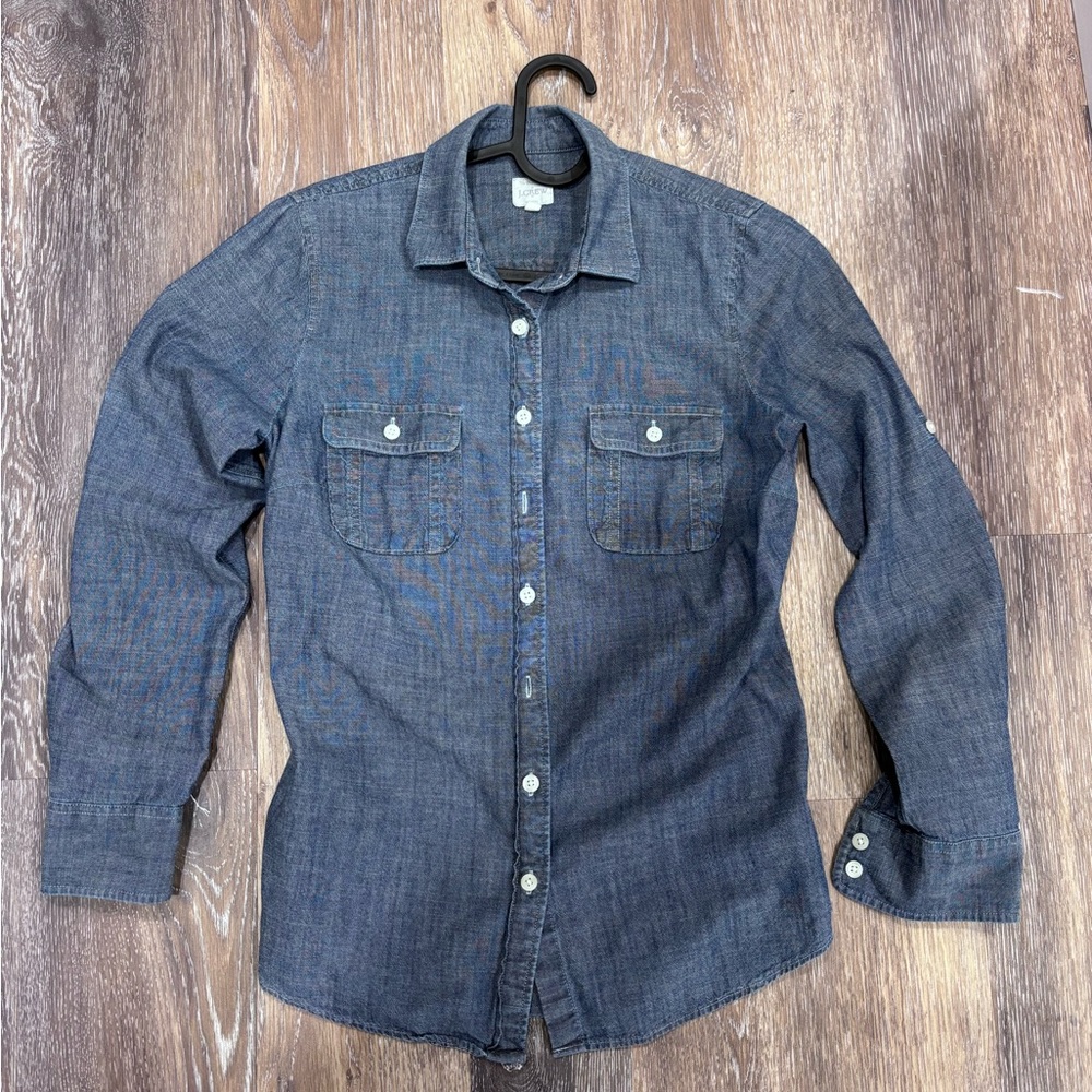 J.crew Classic Button-Up Denim Chambray Shirt S